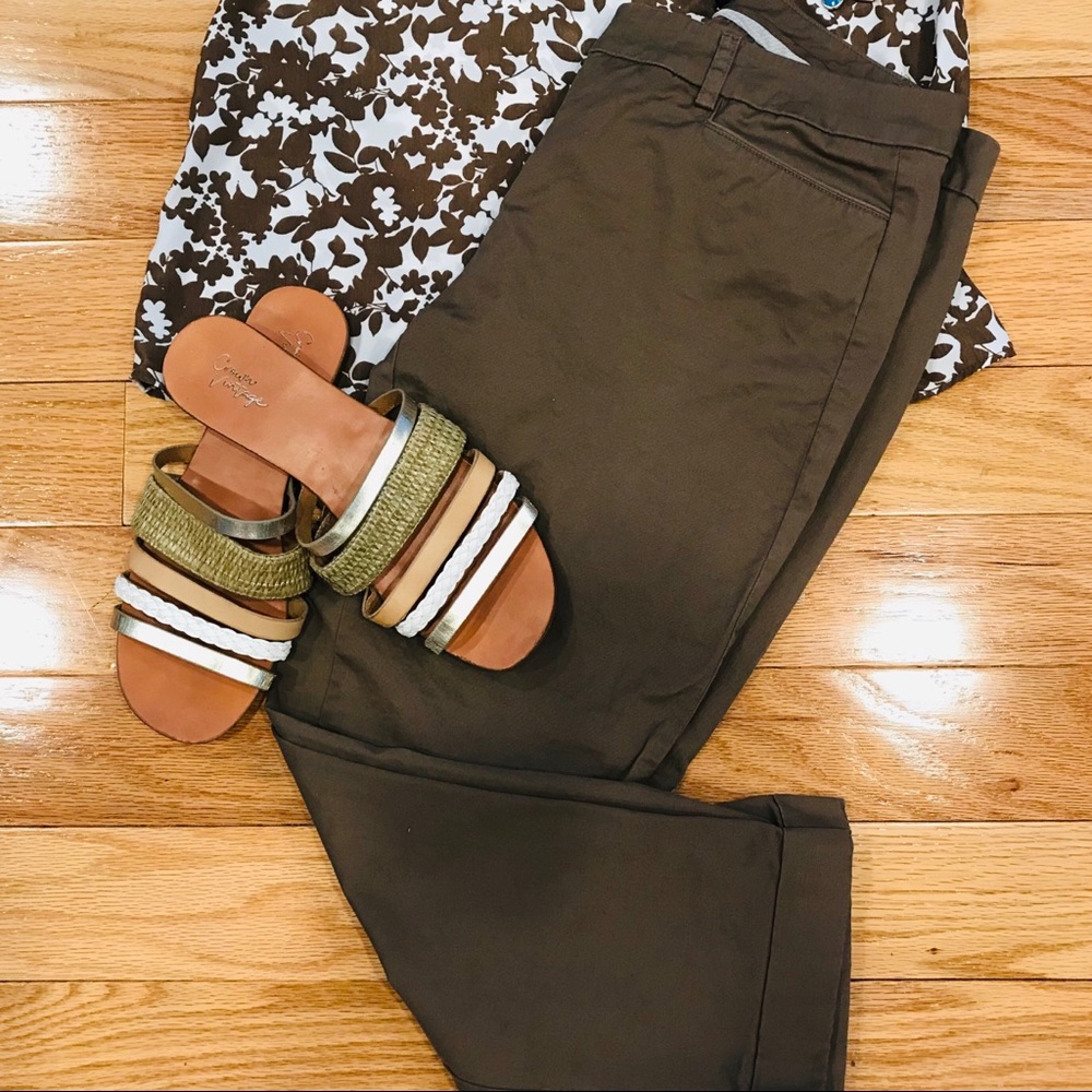 NY&CO. CROPPED PANTS
